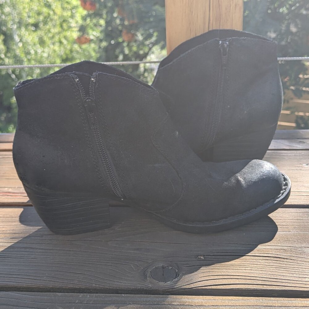 Born ankle boots